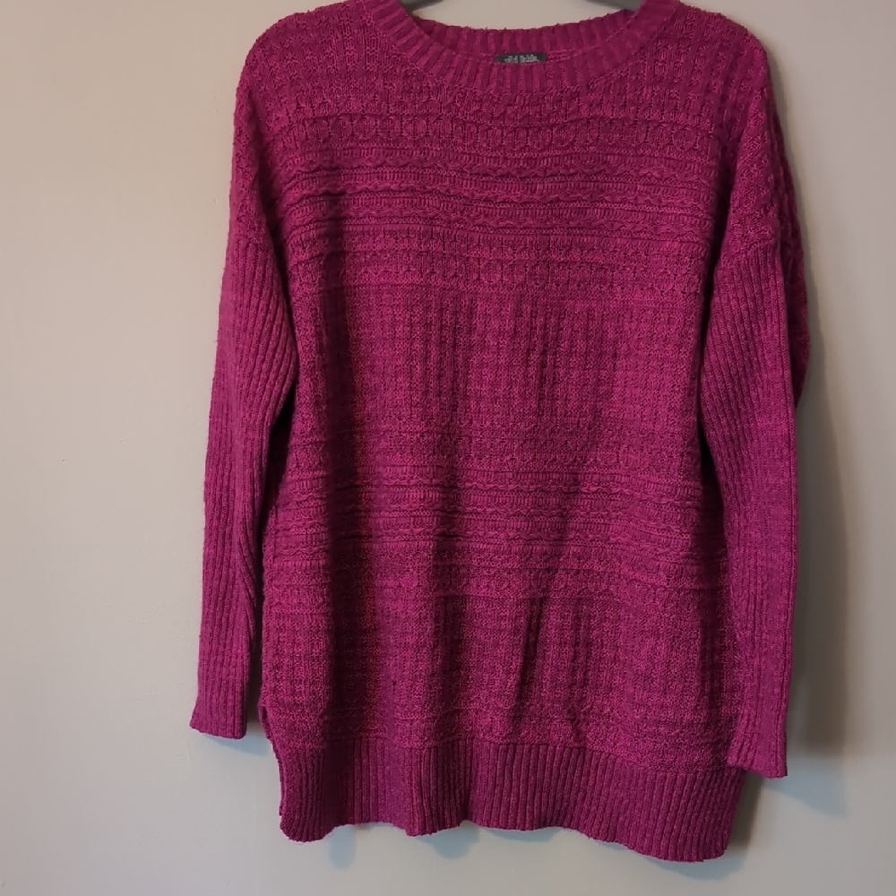 Wild Fable Fuchsia Crew Neck Sweater